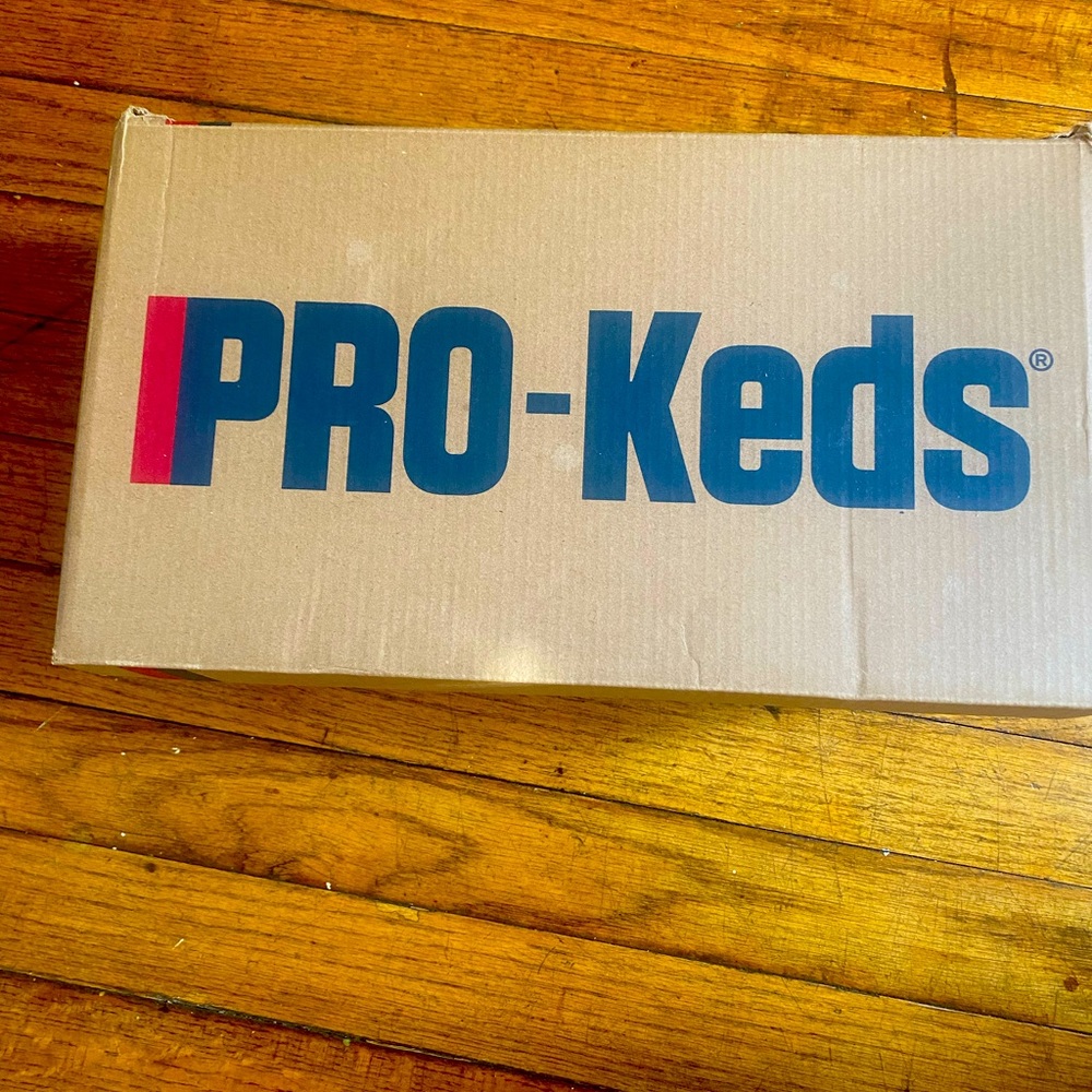OL’ SCHOOL PRO-KEDS …. NEVER WORN….EXCELLENT CONDITION !!!